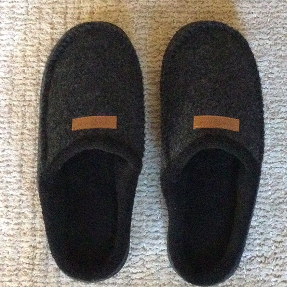 Men’s clog slippers size S (8-9) - Picture 3 of 5
